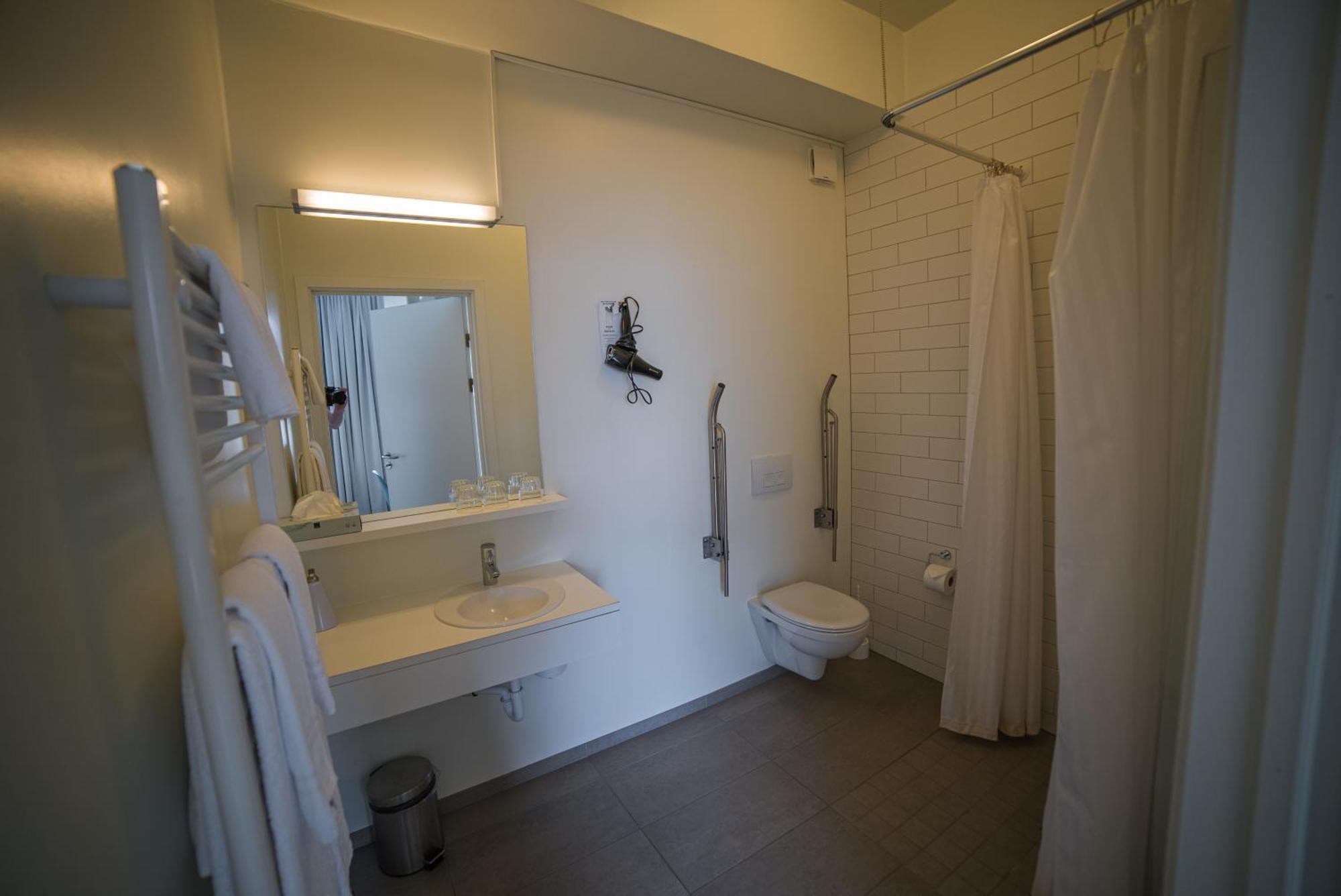 Hotel Isafjordur - Horn Екстер'єр фото